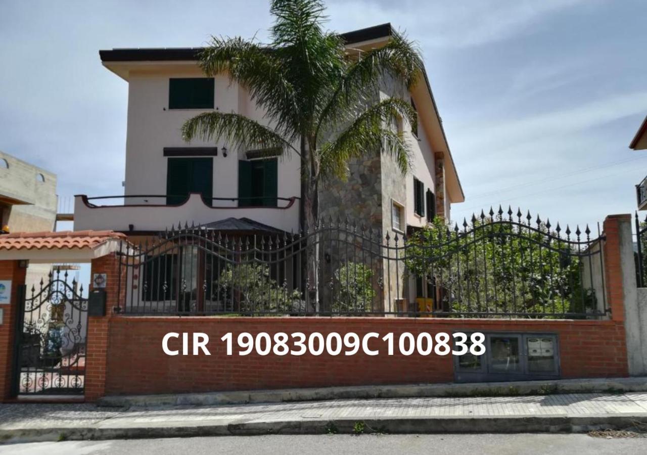 La Collina Capo D'Orlando Bed & Breakfast Exterior photo