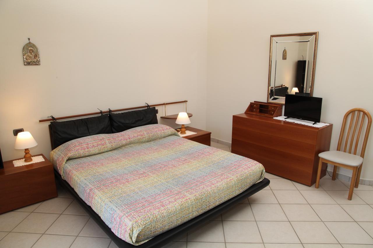 La Collina Capo D'Orlando Bed & Breakfast Exterior photo